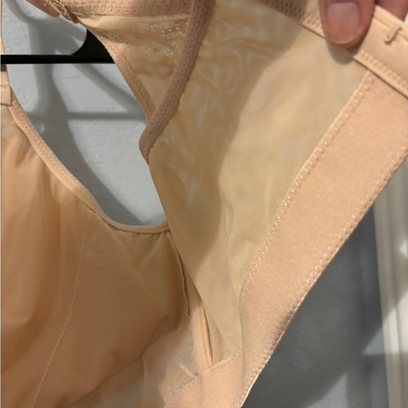 Pink beige lace lined bra, no underwire, parfait size 38h - Picture 5 of 16